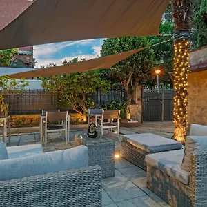 Casa Mirko - Con Stazione Ricarica Auto Elettriche Parcheggio Privato Auto Moto Biciclette Bed & Breakfast Arezzo